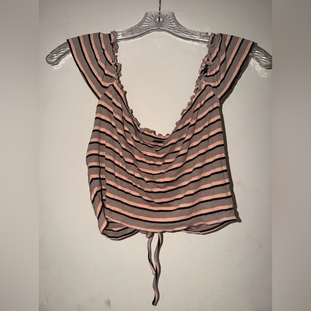 2 Ruched Crop Top Bundle - Picture 9 of 11